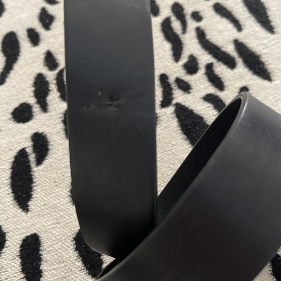 Faux Leather Pearl Belt - Picture 4 of 4